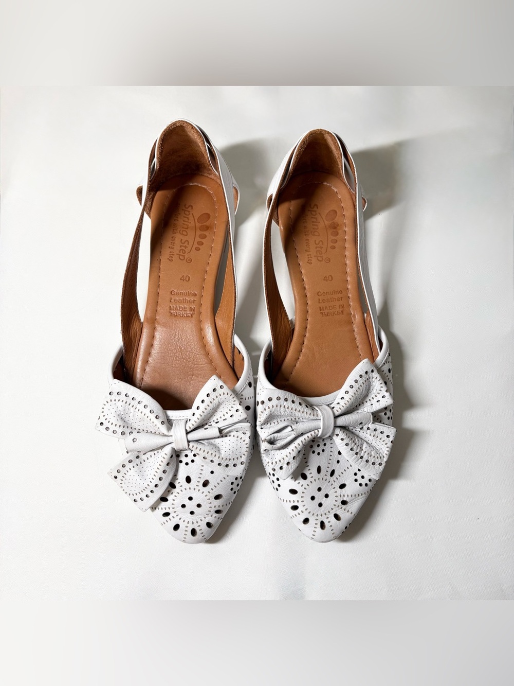 Spring Step Delorse White Leather D’Orsay Decorative Bow Flats US 9-9.5 EU 40